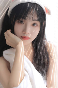可以强互动女性脱卸衣服游戏